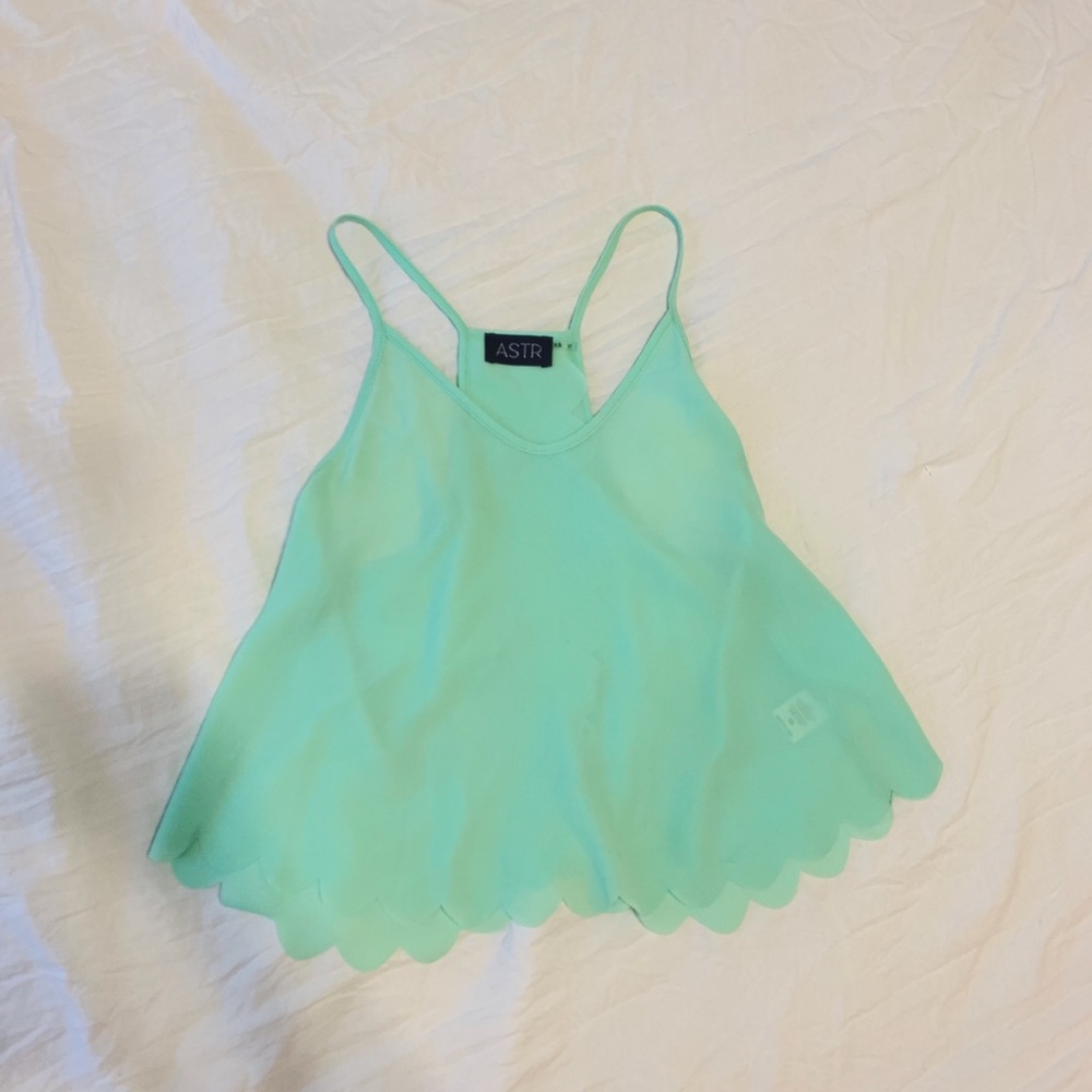 Open-Back Cropped Tank!